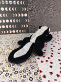 Vintage TY Beanie Baby - Stinky, Skunk - February 13, 1995 LIKE NEW