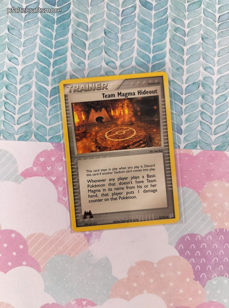 Vintage Uncommon - Team Magma Hideout ex Magma vs Aqua Non-Holo Pokemon Card 83/95 - VG