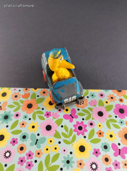 Vintage 1982 Hasbro Muppets Big Bird Toy Mail Truck Figure Miniature Toy