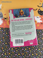 Vintage 1997 1st Printing Parachute Press R.L. Stine Goosebumps #58, Deep Trouble II *w/Trading Cards*