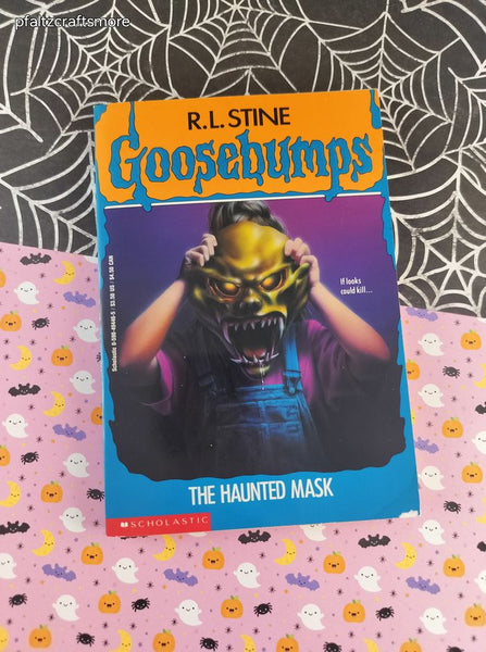 Vintage 1990's R.L. Stine Goosebumps #11, The Haunted Mask Softcover