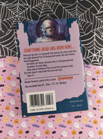 Vintage 1990's R.L. Stine Goosebumps #5, The Curse of the Mummy's Tomb Softcover