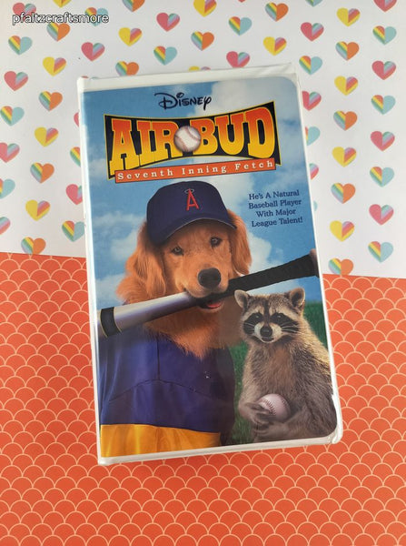Vintage Walt Disney's Air Bud Seventh Inning Fetch Clamshell VHS Tape, Great Shape