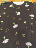 Hot Topic Men's Unisex Aliens UFOs All-Over Graphic Tee Medium, Like New