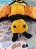 Vintage TY Beanie Baby - Buzzie, Bee - October 20, 2000 LIKE NEW
