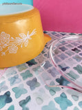 Vintage Pyrex 474-B 1.5L Round Butterfly Gold Yellow Casserole Dish w/Lid