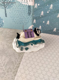 Vintage Hamilton Collection Penguins Beach Bum Chillin' in the Sun Collection Figurine