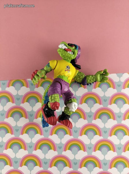 Vintage 1990's TMNT Playmates Mirage Studio Action Figure Pose-able Lizard Toy
