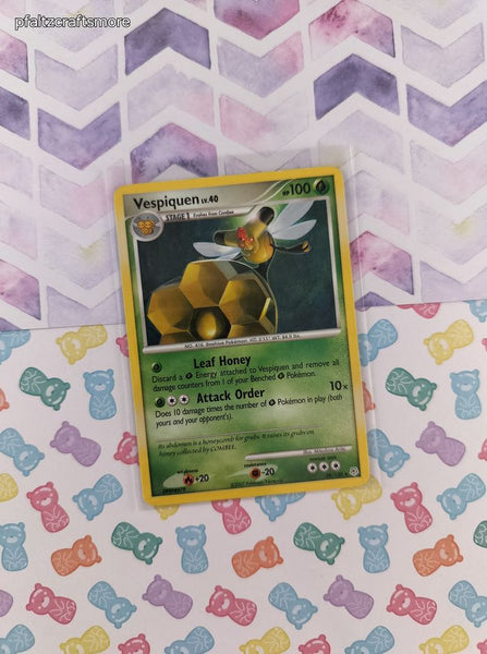 Vintage Rare - Vespiquen Diamond & Pearl Non-Holo Pokemon Card 39/130 - VG