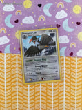 Vintage Rare - Staraptor Stormfront Non-Holo Pokemon Card 27/100 - VG