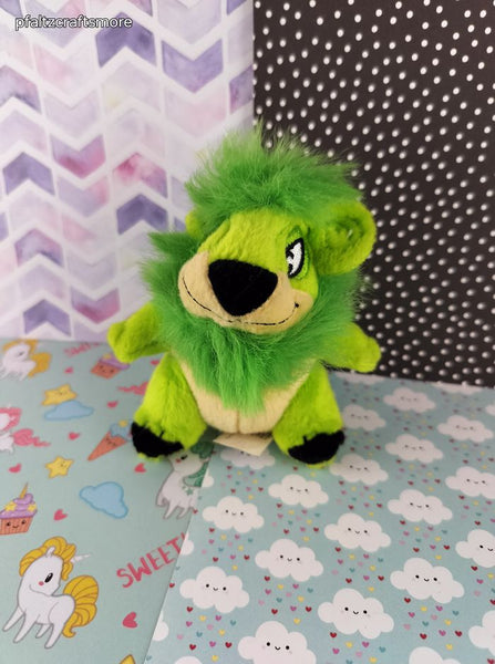 Vintage 2004 Neopets McDonald's Green Yurble Miniature Plush Toy