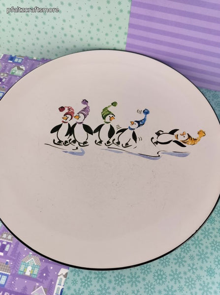 Vintage Pfaltzgraff Christmas Wintry Penguin Skate Dinner Plate 11.75", Clean