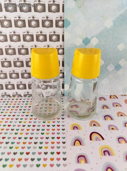 Vintage MCM Earth Tone Yellow Lids Salt & Pepper Spice Shakers Set/2