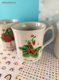 Vintage 1970's Strawberries JAPAN Ribbed Coffee Mug Set/3, Like New CLEAN