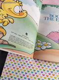 Vintage 1990 U.S. Acres Booker Meets the Easter Bunny Jim Davis Softcover, Like New