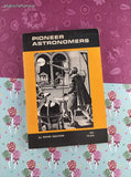 Vintage 1965 1st Scholastic Book Services Printing Pioneer Astronomers TX678 Softcover