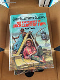 Vintage 1990's Great Illustrated Classics Set/8 Books in Box w/Handle
