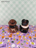 Vintage Thanksgiving Autumn Harvest Pilgrims Set/2 Miniature Figurines, Like New