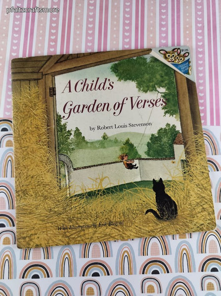 Vintage 1978 Random House Please Read to Me: A Child's Garden of Verses Softcover