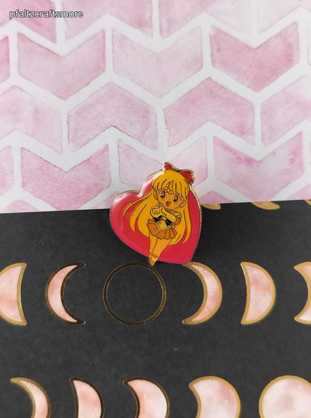 Vintage Sailor Moon Venus Pink Heart Enamel Pin/Brooch, Bandai Japan TKTAT