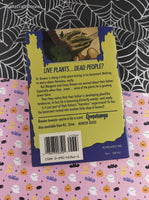Vintage 1990's R.L. Stine Goosebumps #2, Stay Out of the Basement Softcover