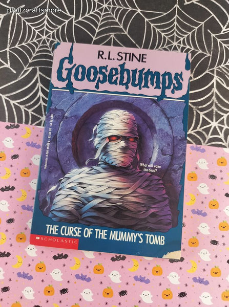 Vintage 1990's R.L. Stine Goosebumps #5, The Curse of the Mummy's Tomb Softcover