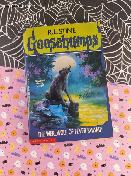 Vintage 1990's R.L. Stine Goosebumps #14, The Werewolf of Fever Swamp Softcover