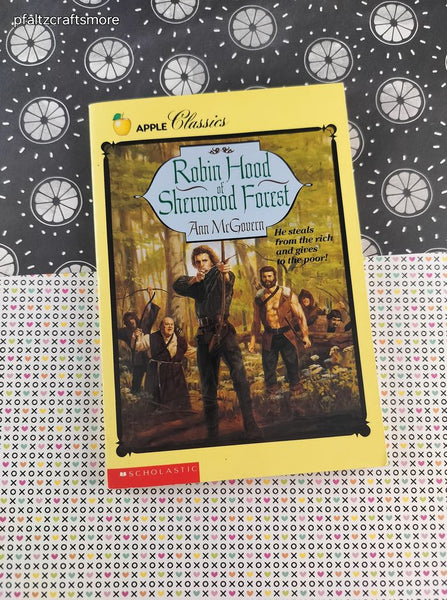 Vintage 1991 Apple Classics Scholastic Robin Hood of Sherwood Forest Softcover
