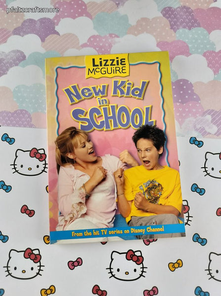 Vintage 2003 Lizzie McGuire: New Kid in School Softcover, Like New