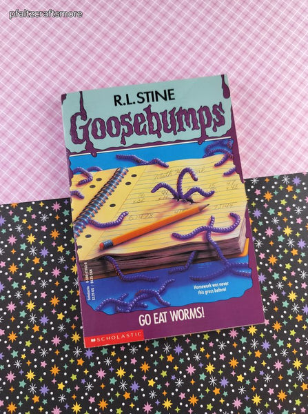 Vintage 1994 1st Printing R.L. Stine Goosebumps #21, Go Eat Worms! Softcover, Like New