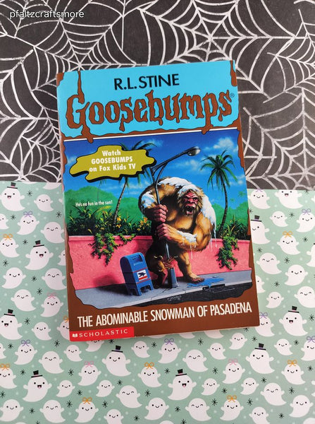 Vintage 1990's R.L. Stine Goosebumps #38, The Abominable Snowman of Pasadena Softcover, Like New