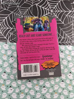 Vintage 1996 1st Printing R.L. Stine Goosebumps #50, Calling All Creeps! Softcover, Like New *With Trading Cards/Bookmark*