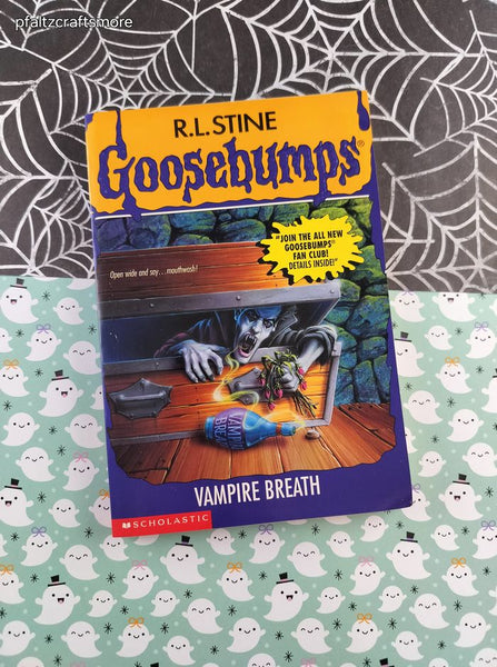Vintage 1996 1st Printing R.L. Stine Goosebumps #49, Vampire Breath Softcover, Like New