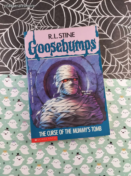 Vintage 1990's R.L. Stine Goosebumps #5, The Curse of the Mummy's Tomb Softcover, Like New