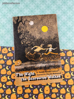 Vintage 1979 The Night the Scarecrow Walked Weekly Reader Books Softcover