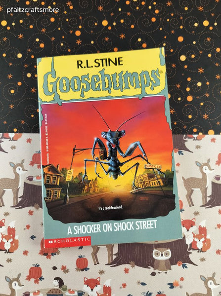Vintage 1990's R.L. Stine Goosebumps #35, A Shocker on Shock Street Softcover