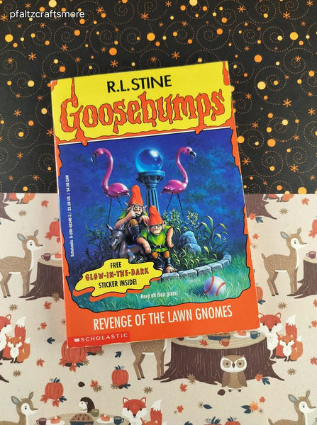 Vintage 1995 1st Printing R.L. Stine Goosebumps #34, Revenge of the Lawn Gnomes *w/Paper Light Switch Cover*