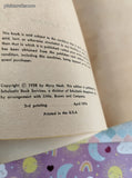 Vintage 1974 3rd Printing While Mrs. Coverlet Was Away TX1653 Scholastic Book Services Softcover