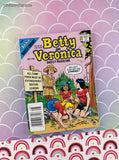 Vintage Archie's Betty & Veronica Digest #148 August 2004 Softcover, Like New