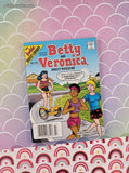 Vintage Archie's Betty & Veronica Digest #147 July 2004 Softcover, Like New