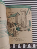 Vintage 1973 2nd Printing The Pilgrims' First Thanksgiving TW2609 Scholastic Softcover, Like New