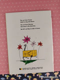 Vintage 1975 1st Printing My Cat Likes to Hide in Boxes TW3385 Scholastic Softcover