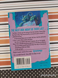 Vintage 1994 One Day at Horrorland Goosebumps #16 Softcover